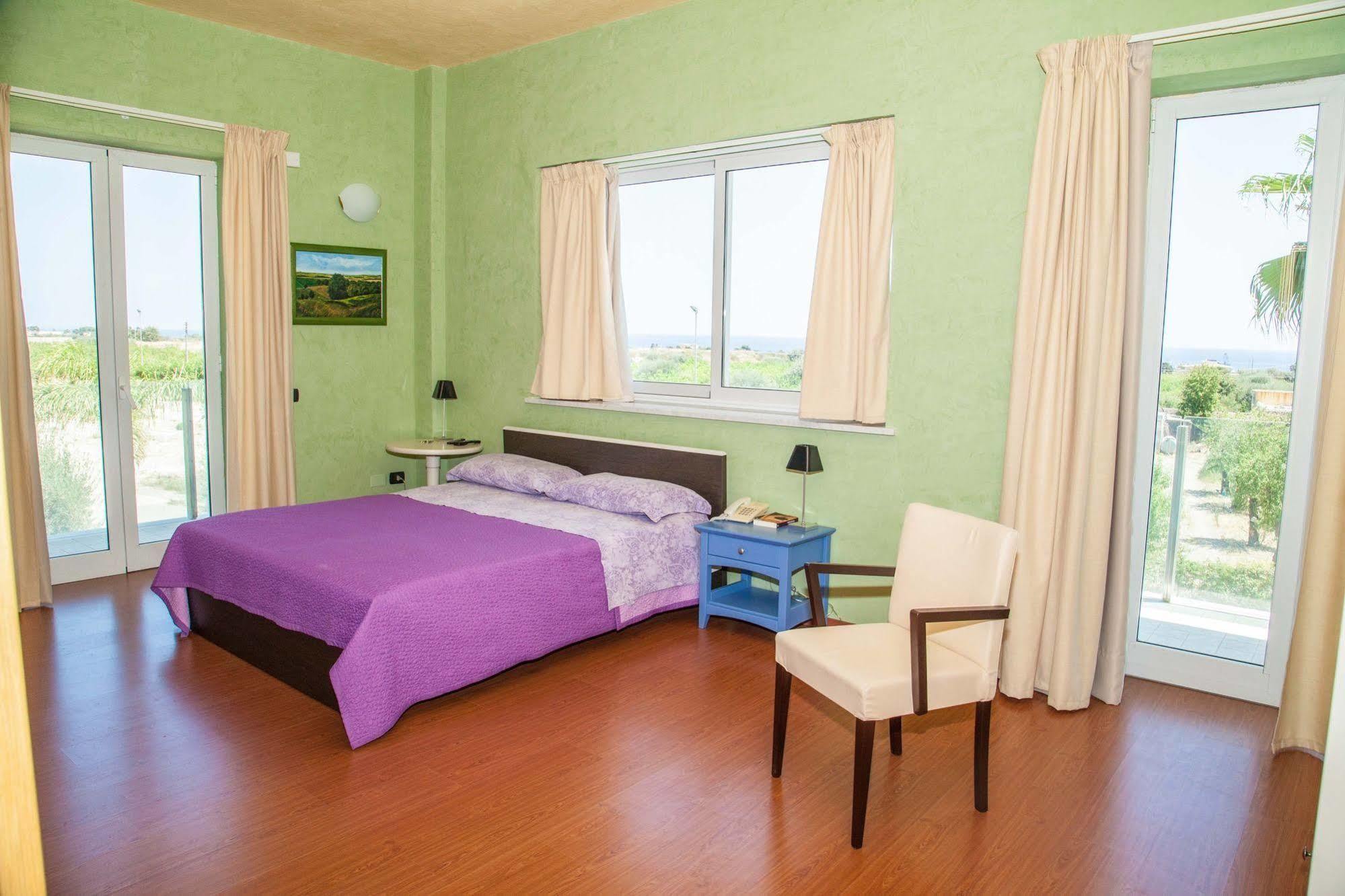 Hotel Pacla アヴォラ エクステリア 写真