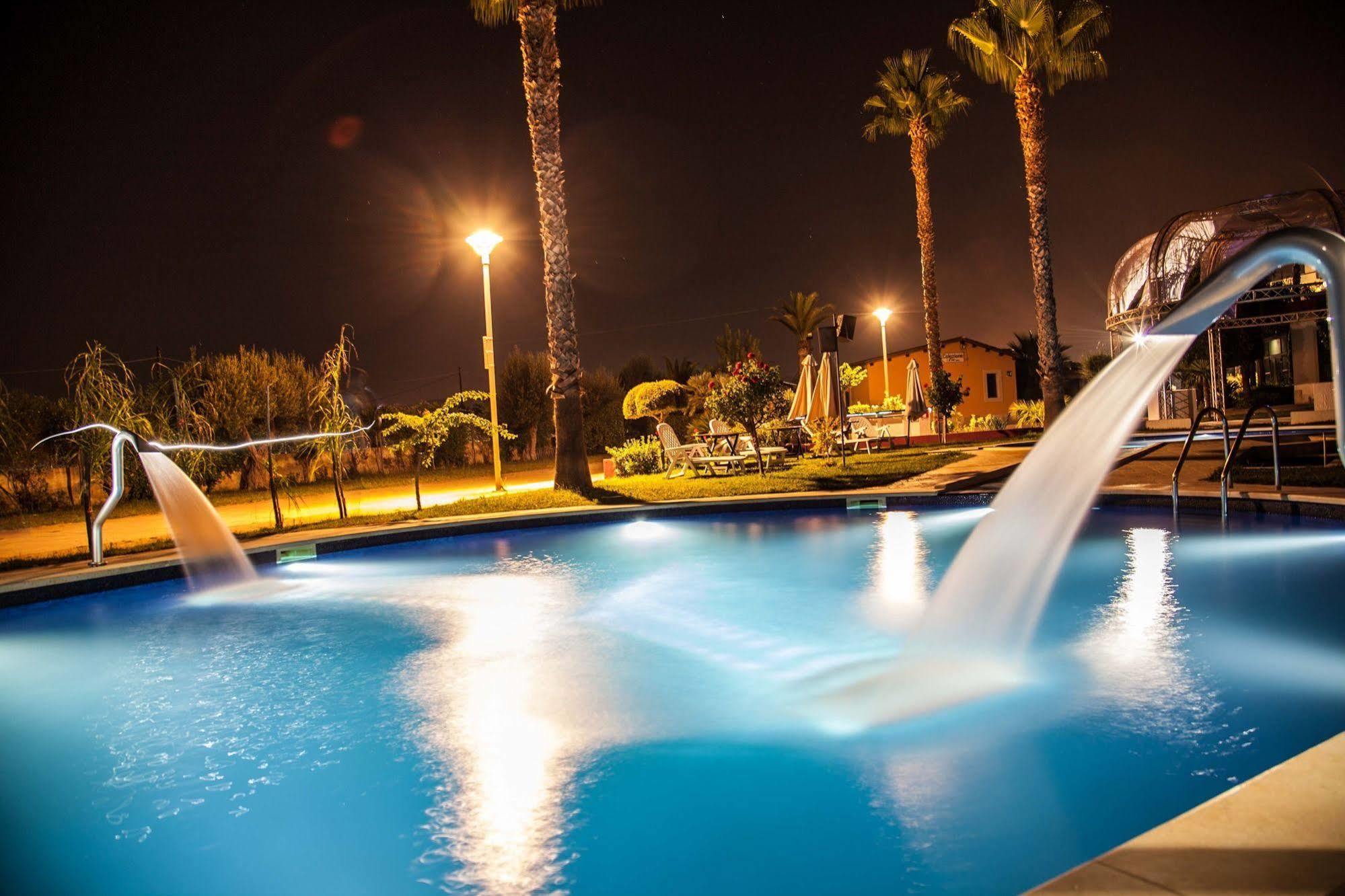Hotel Pacla アヴォラ エクステリア 写真